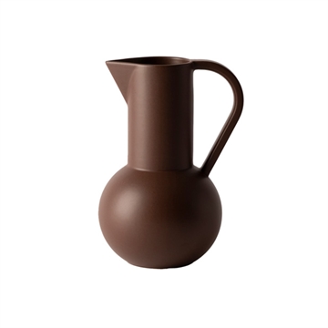 Raawii Strøm Jug Medium - Chocolate